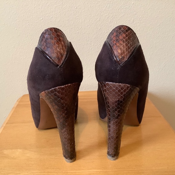 Donald J Pliner Women’s Heels Size 5 1/2M - Picture 3 of 5